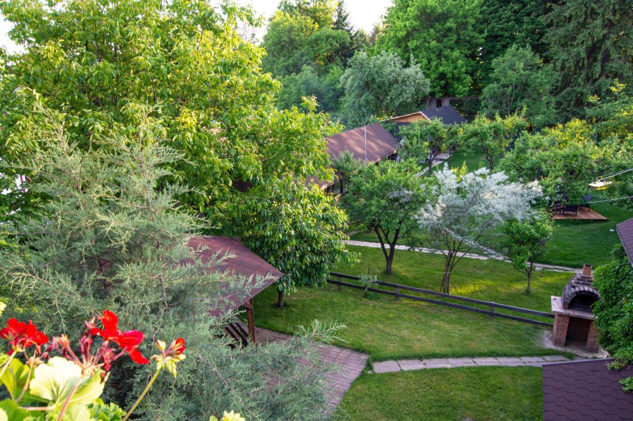 Pension Andra'S House Хорезу Екстер'єр фото
